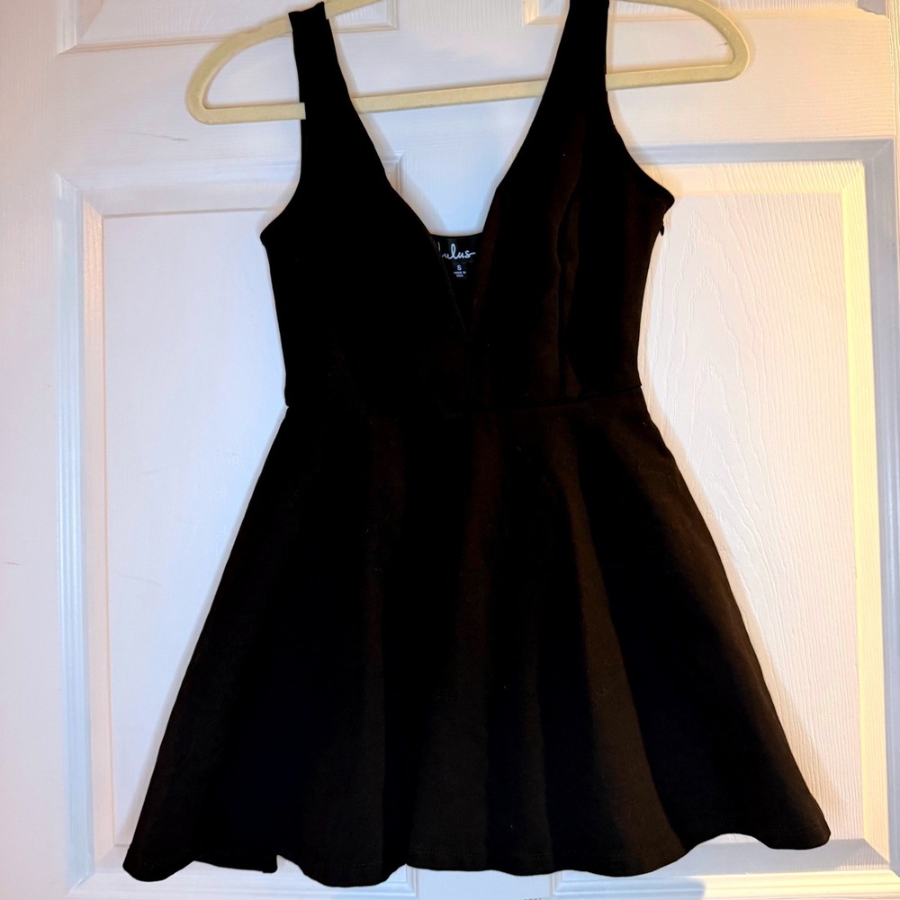 Lulus Skater Dress Women Small Black Built-in Shorts V-Neck KP8196LU Coquette